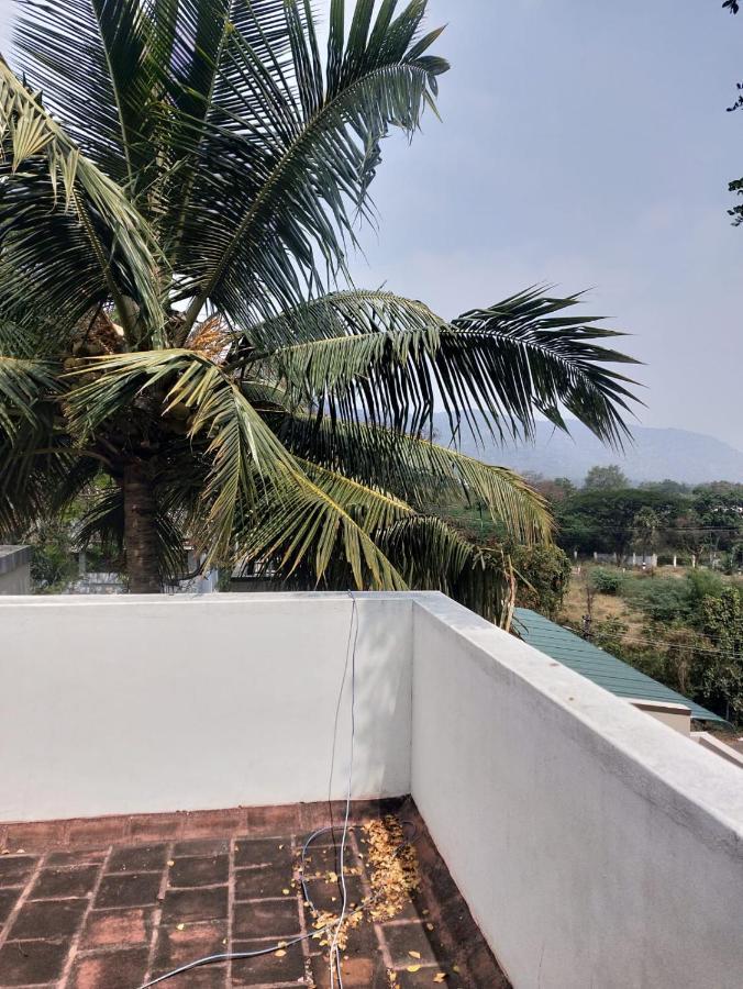 Sremethila Homestay Marudhamalai Ngoại thất bức ảnh